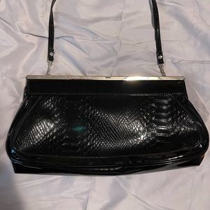 Patent leather black small bag